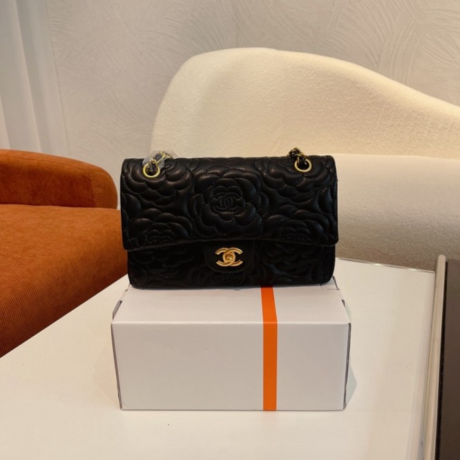 Chanel シャネル なクラシックなハンドバッグ